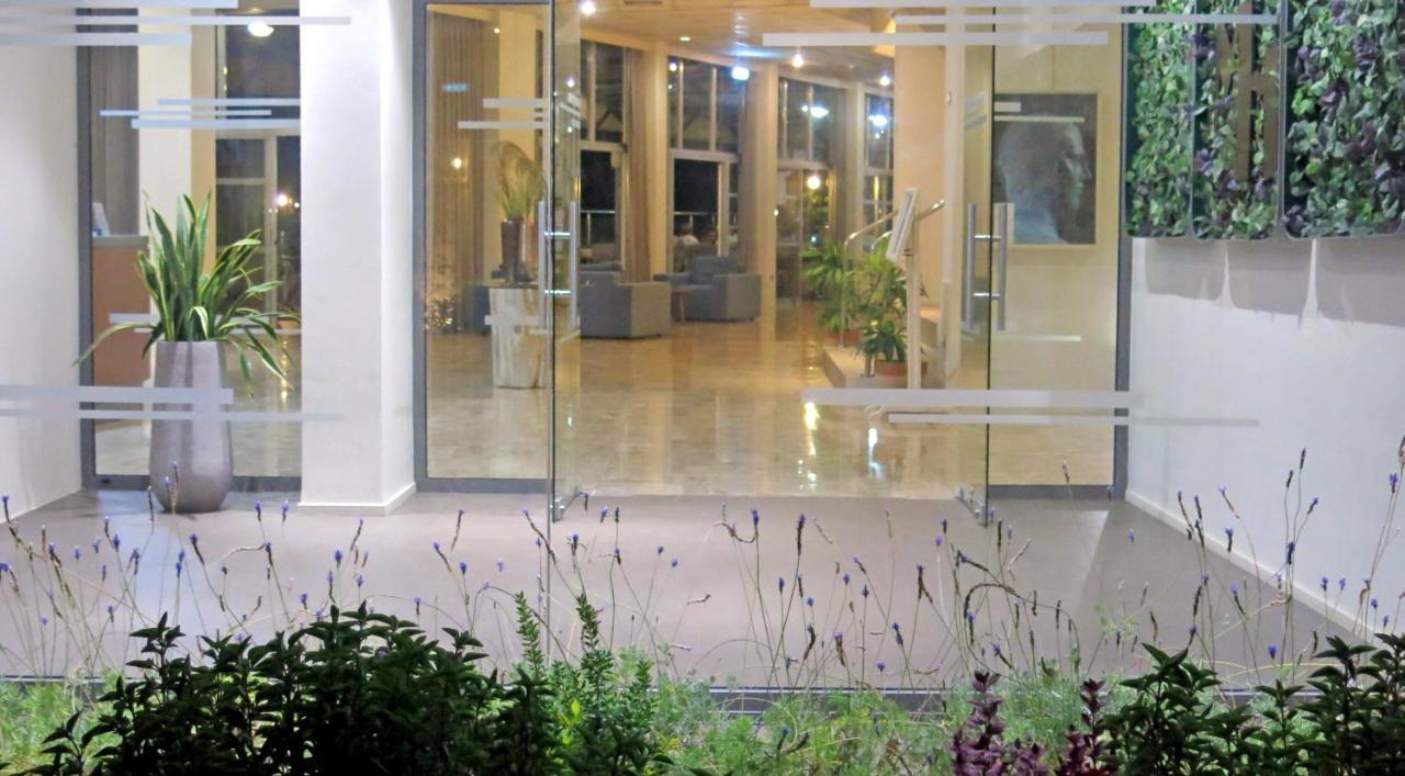 Marina Hotel Ayia Napa Ngoại thất bức ảnh