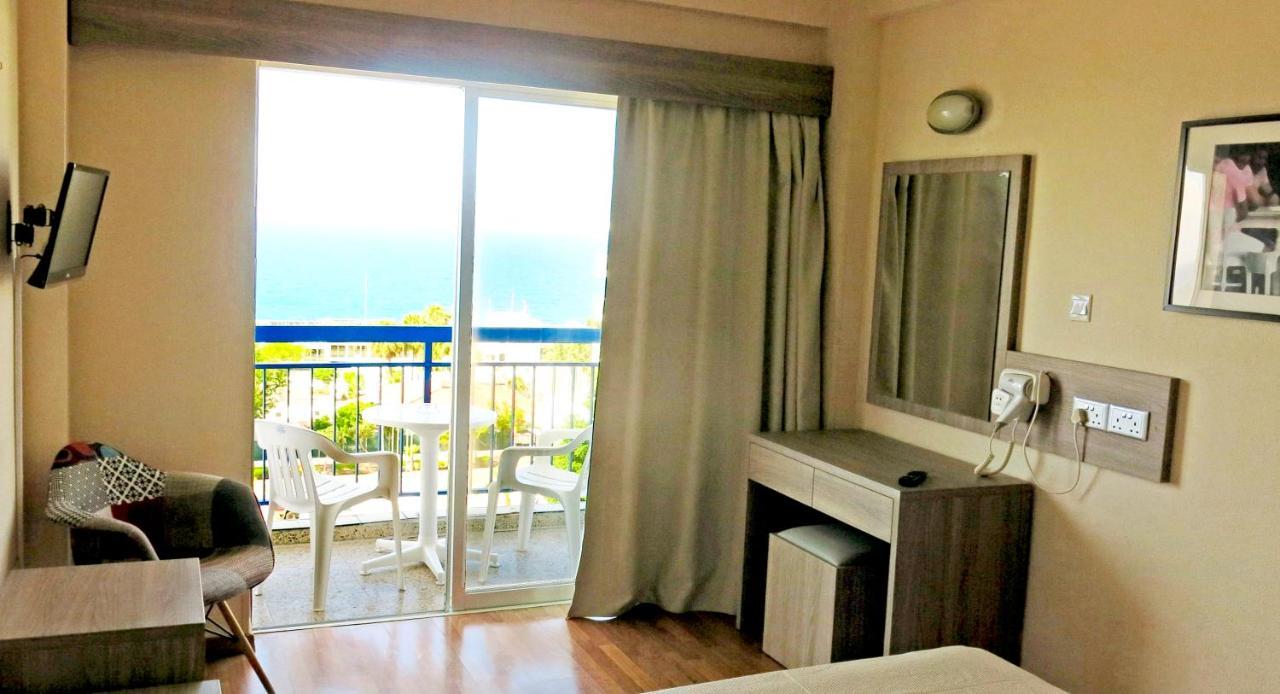 Marina Hotel Ayia Napa Ngoại thất bức ảnh