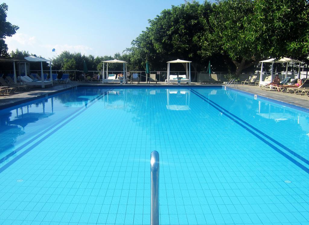 Marina Hotel Ayia Napa Ngoại thất bức ảnh