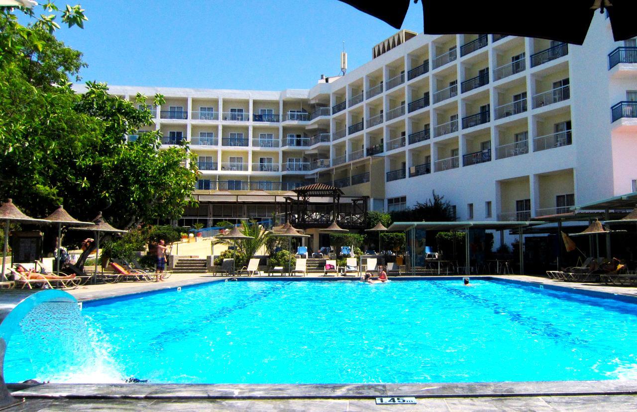 Marina Hotel Ayia Napa Ngoại thất bức ảnh