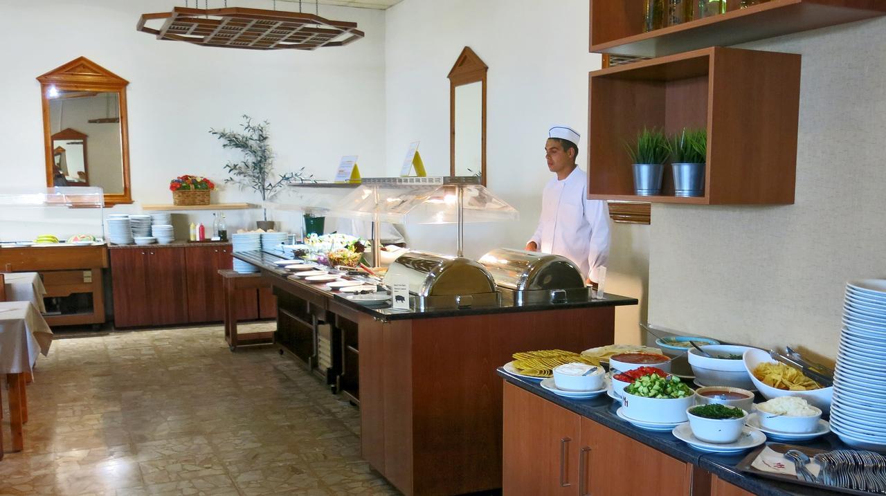 Marina Hotel Ayia Napa Ngoại thất bức ảnh