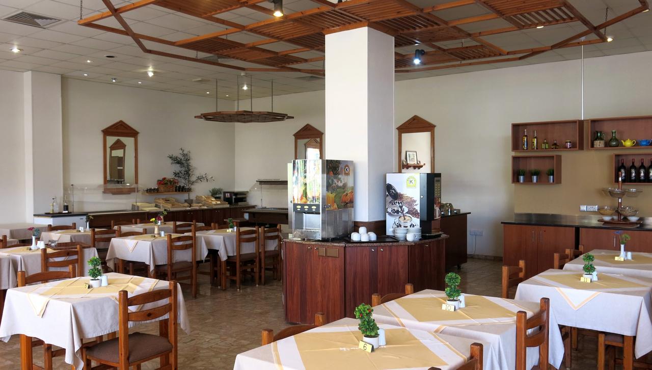 Marina Hotel Ayia Napa Ngoại thất bức ảnh
