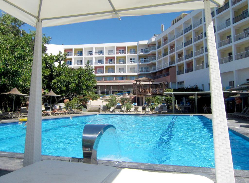 Marina Hotel Ayia Napa Ngoại thất bức ảnh